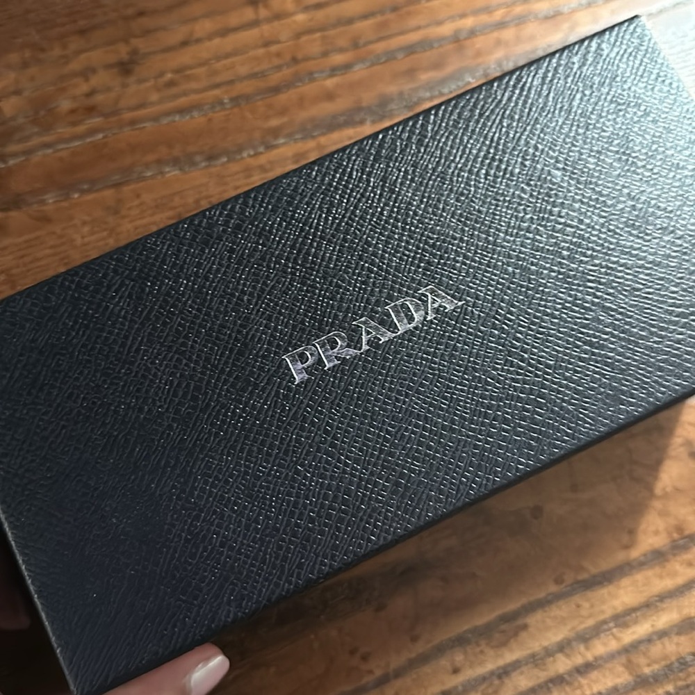 NIB PRADA GLASSES CASE - Picture 7 of 10